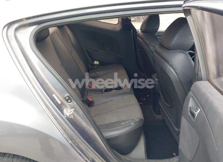 Photo 8 of 2012 Hyundai Veloster BASE W/BLACK/BASE W/GRAY/BASE W/RED/BLACK (VIN KMHTC6AD4CU073504)