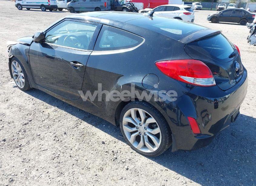 Photo 3 of 2013 Hyundai Veloster BASE W/GRAY (VIN KMHTC6AD4DU131242)