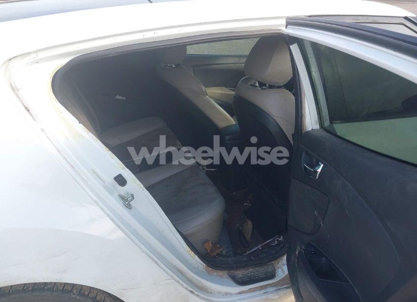 Photo 8 of 2013 Hyundai Veloster BASE W/GRAY (VIN KMHTC6AD4DU140121)