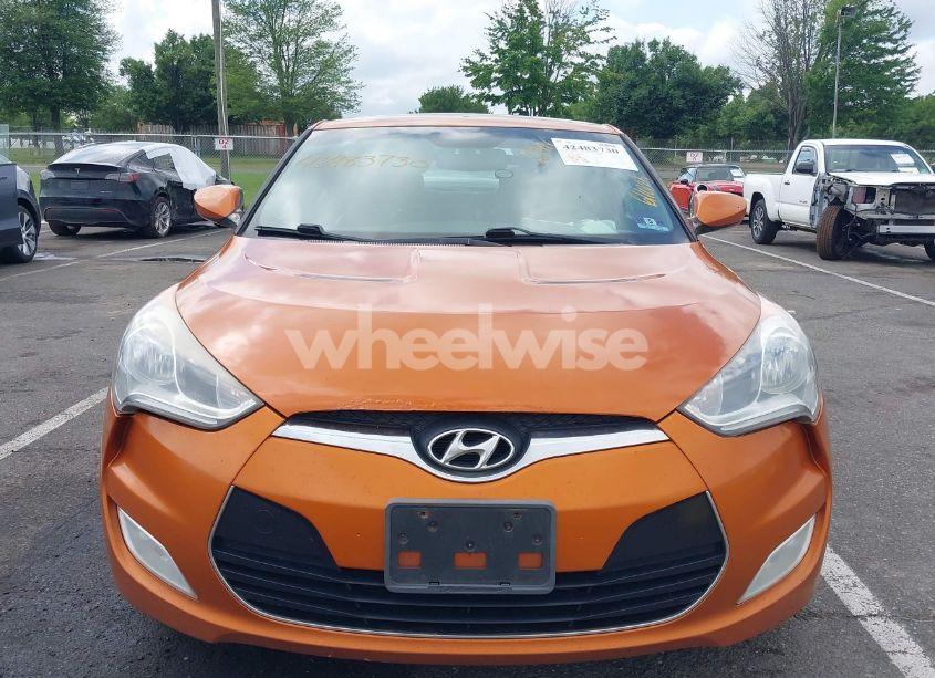 Photo 6 of 2013 Hyundai Veloster BASE W/BLACK (VIN KMHTC6AD4DU169568)