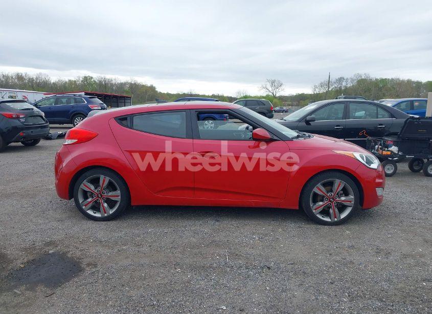 Photo 13 of 2017 Hyundai Veloster VALUE EDITION (VIN KMHTC6AD4HU322178)