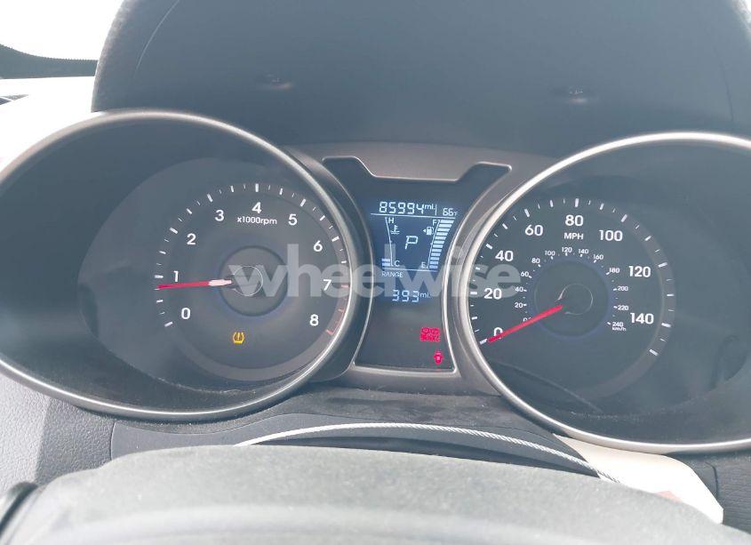 Photo 7 of 2017 Hyundai Veloster VALUE EDITION (VIN KMHTC6AD4HU322178)