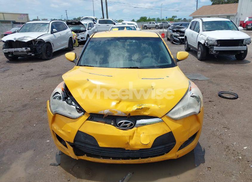 Photo 12 of 2012 Hyundai Veloster BASE W/BLACK (VIN KMHTC6AD5CU046702)