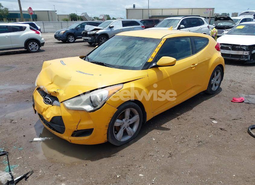Photo 2 of 2012 Hyundai Veloster BASE W/BLACK (VIN KMHTC6AD5CU046702)