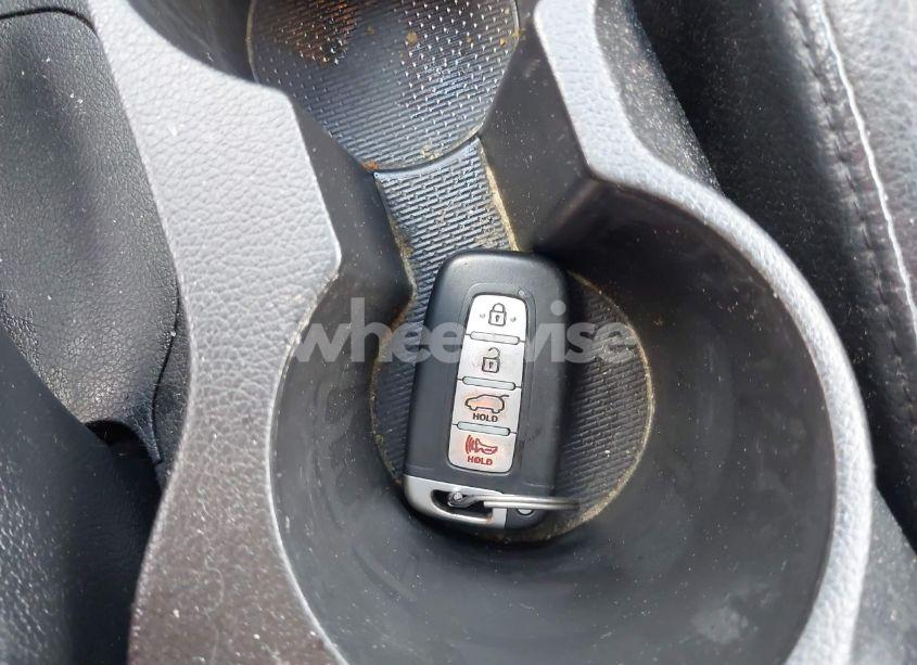 Photo 11 of 2013 Hyundai Veloster BASE W/BLACK (VIN KMHTC6AD5DU084996)