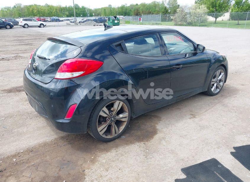 Photo 4 of 2013 Hyundai Veloster BASE W/BLACK (VIN KMHTC6AD5DU084996)