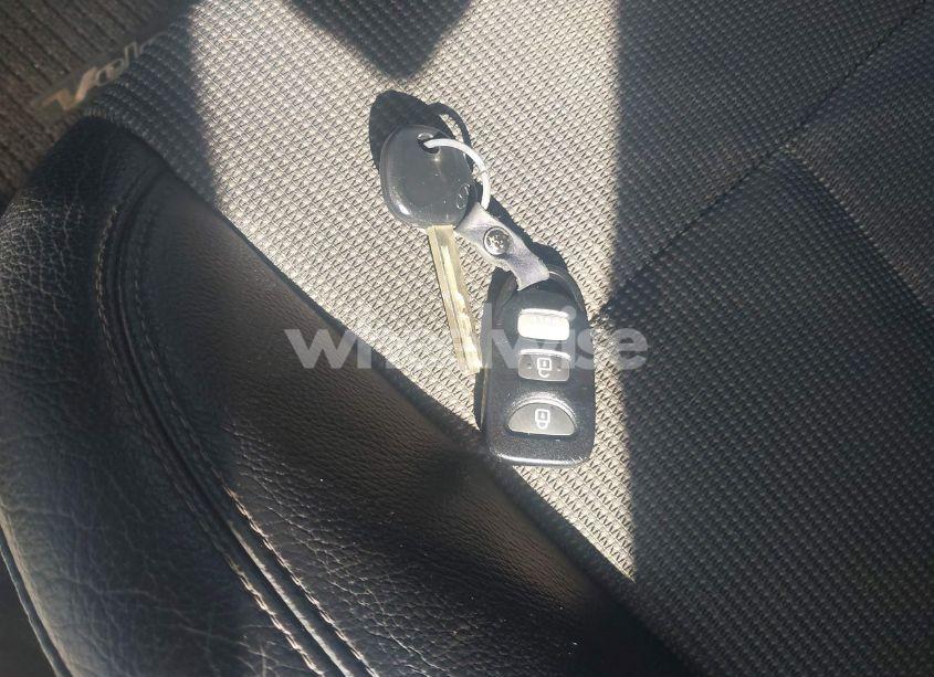 Photo 11 of 2015 Hyundai Veloster (VIN KMHTC6AD5FU233281)