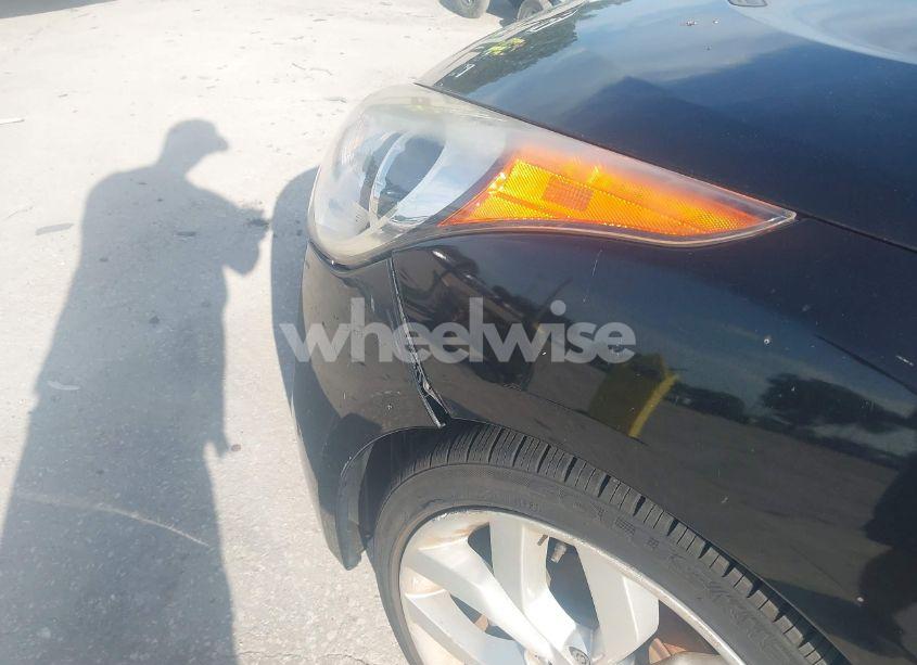 Photo 13 of 2015 Hyundai Veloster (VIN KMHTC6AD5FU233281)