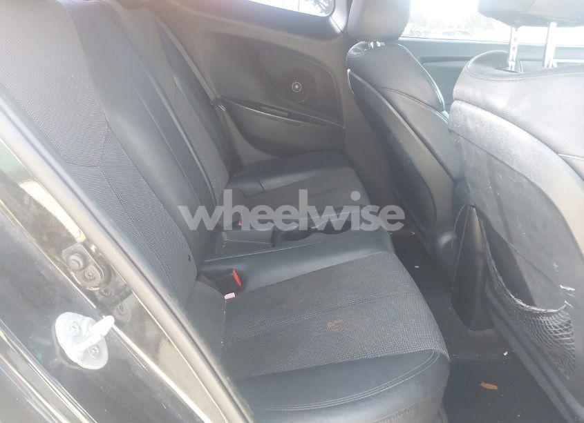 Photo 8 of 2015 Hyundai Veloster (VIN KMHTC6AD5FU233281)