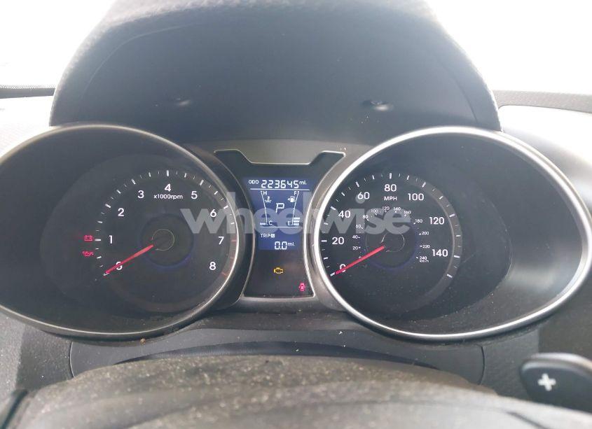 Photo 7 of 2016 Hyundai Veloster (VIN KMHTC6AD5GU262541)