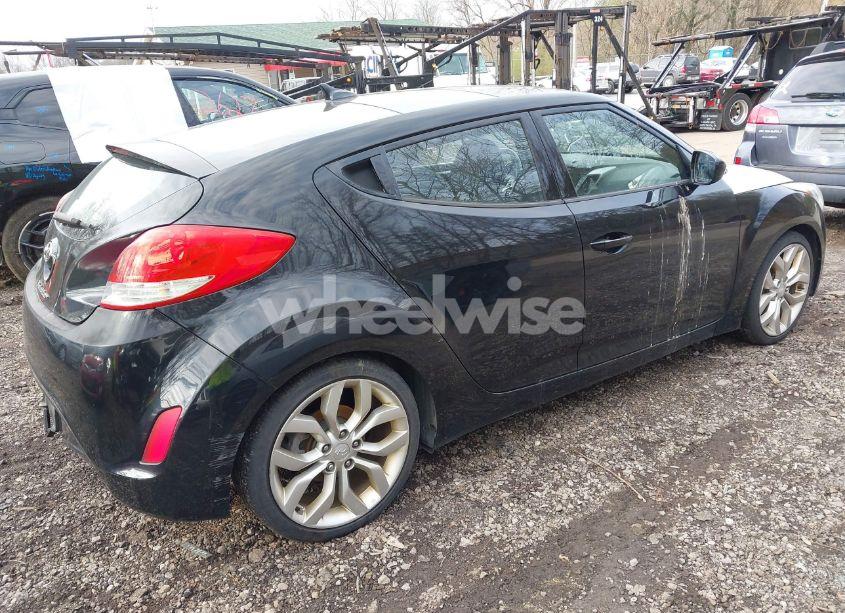 Photo 4 of 2012 Hyundai Veloster BASE W/BLACK (VIN KMHTC6AD6CU020657)