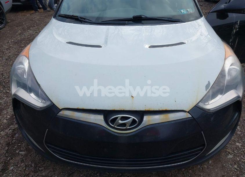 Photo 6 of 2012 Hyundai Veloster BASE W/BLACK (VIN KMHTC6AD6CU020657)