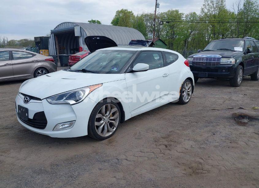 Photo 2 of 2012 Hyundai Veloster BASE W/GRAY (VIN KMHTC6AD6CU063301)