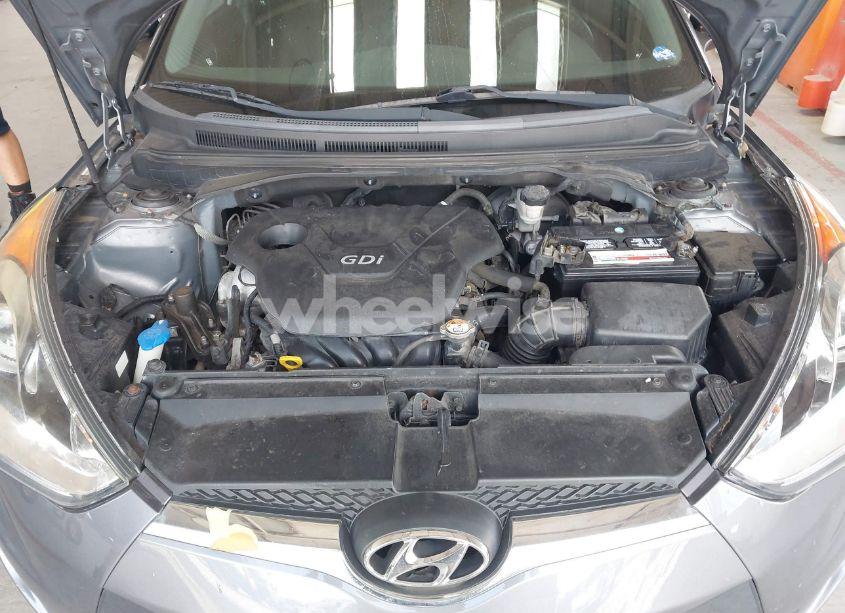 Photo 10 of 2013 Hyundai Veloster BASE W/BLACK (VIN KMHTC6AD6DU131842)