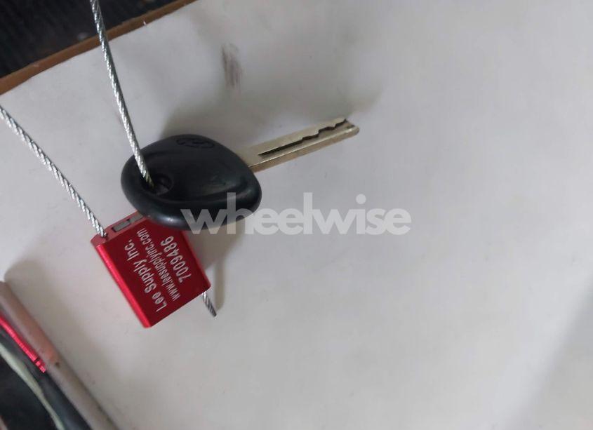 Photo 11 of 2013 Hyundai Veloster BASE W/BLACK (VIN KMHTC6AD6DU131842)