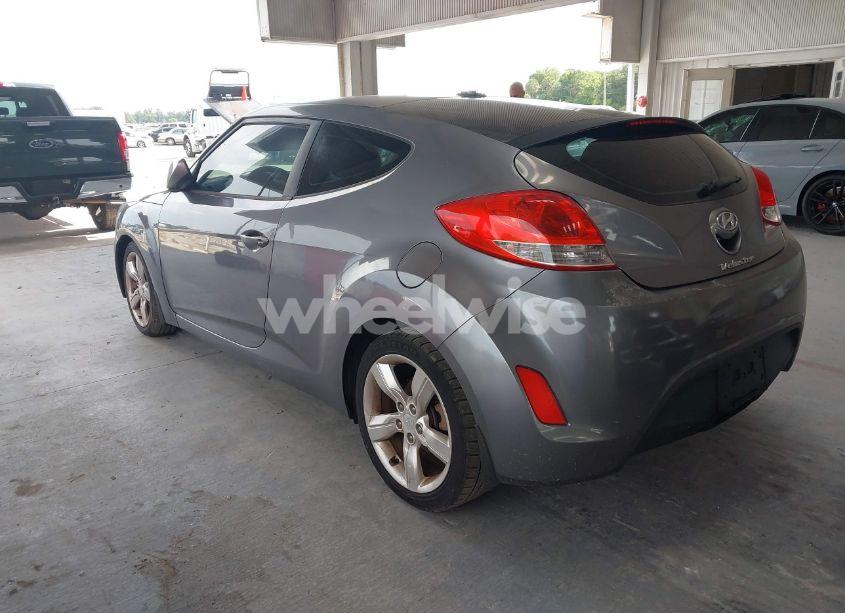 Photo 3 of 2013 Hyundai Veloster BASE W/BLACK (VIN KMHTC6AD6DU131842)
