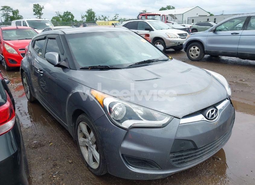 2014 Hyundai Veloster BASE W/BLACK (VIN KMHTC6AD6EU209005) main photo
