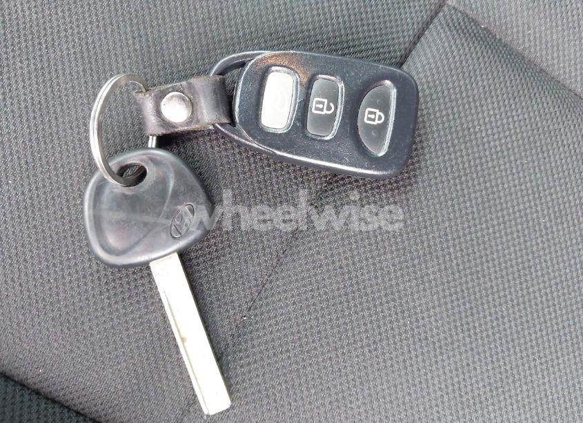 Photo 11 of 2014 Hyundai Veloster BASE W/BLACK (VIN KMHTC6AD6EU209005)