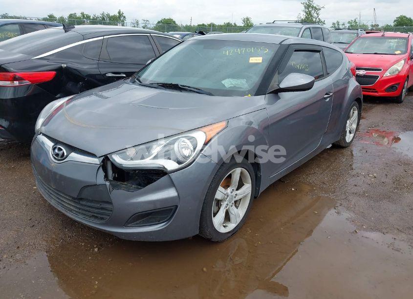 Photo 2 of 2014 Hyundai Veloster BASE W/BLACK (VIN KMHTC6AD6EU209005)