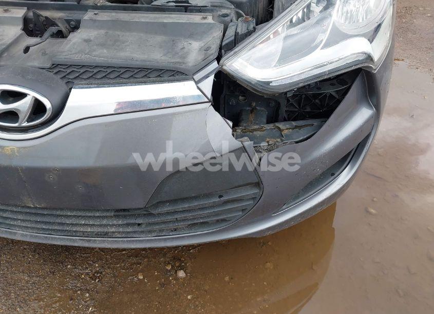 Photo 6 of 2014 Hyundai Veloster BASE W/BLACK (VIN KMHTC6AD6EU209005)