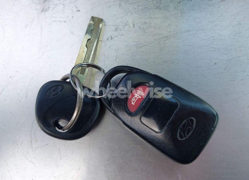 Photo 11 of 2012 Hyundai Veloster BASE W/GRAY (VIN KMHTC6AD7CU036446)