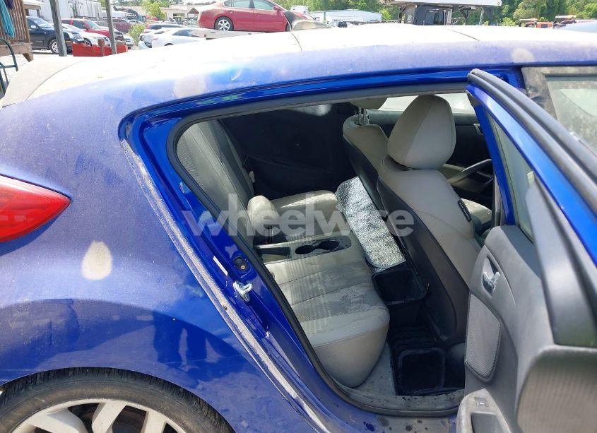 Photo 8 of 2012 Hyundai Veloster BASE W/GRAY (VIN KMHTC6AD7CU050444)