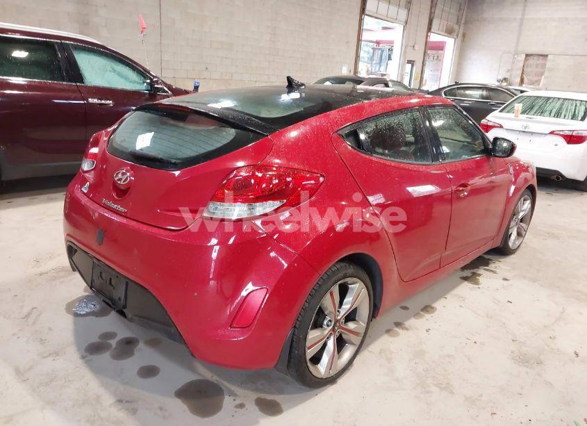 Photo 4 of 2013 Hyundai Veloster (VIN KMHTC6AD7DU142638)
