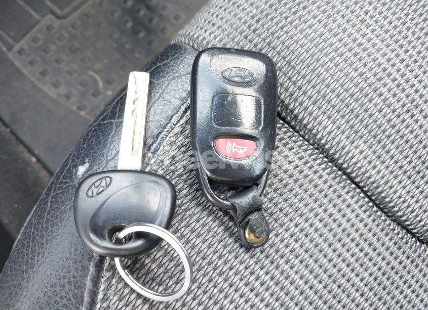 Photo 11 of 2012 Hyundai Veloster BASE W/BLACK (VIN KMHTC6AD8CU022989)