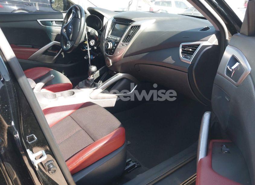 Photo 5 of 2014 Hyundai Veloster BASE W/RED (VIN KMHTC6AD8EU190795)