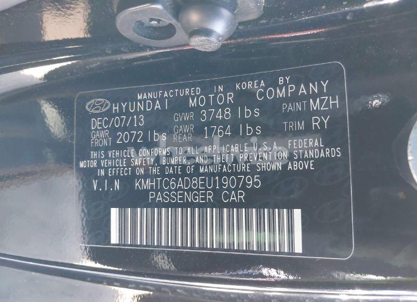 Photo 9 of 2014 Hyundai Veloster BASE W/RED (VIN KMHTC6AD8EU190795)