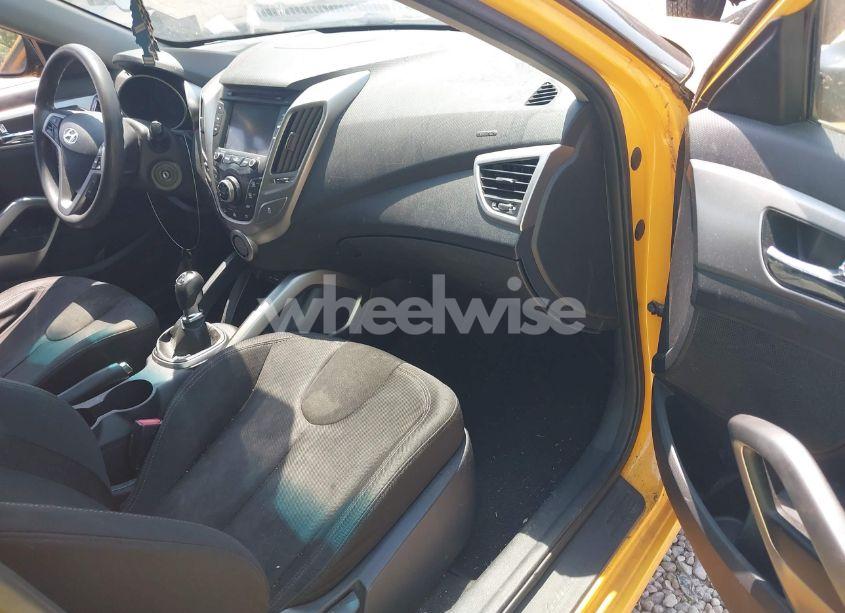 Photo 5 of 2012 Hyundai Veloster BASE W/BLACK (VIN KMHTC6AD9CU074244)