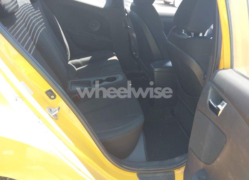 Photo 8 of 2012 Hyundai Veloster BASE W/BLACK (VIN KMHTC6AD9CU074244)