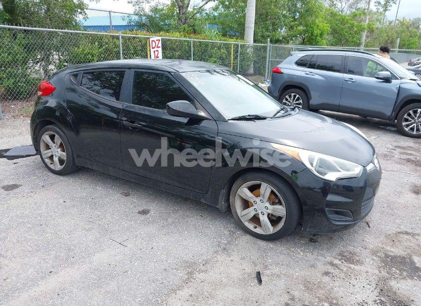 2013 Hyundai Veloster BASE W/BLACK (VIN KMHTC6AD9DU126036) main photo