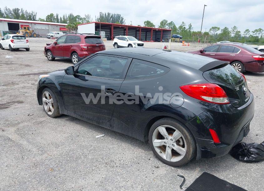 Photo 3 of 2013 Hyundai Veloster BASE W/BLACK (VIN KMHTC6AD9DU126036)