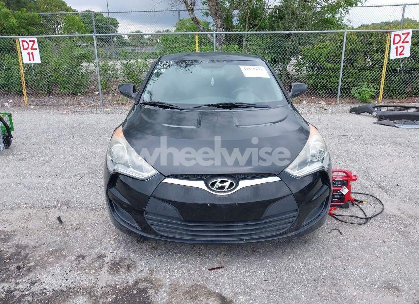 Photo 6 of 2013 Hyundai Veloster BASE W/BLACK (VIN KMHTC6AD9DU126036)