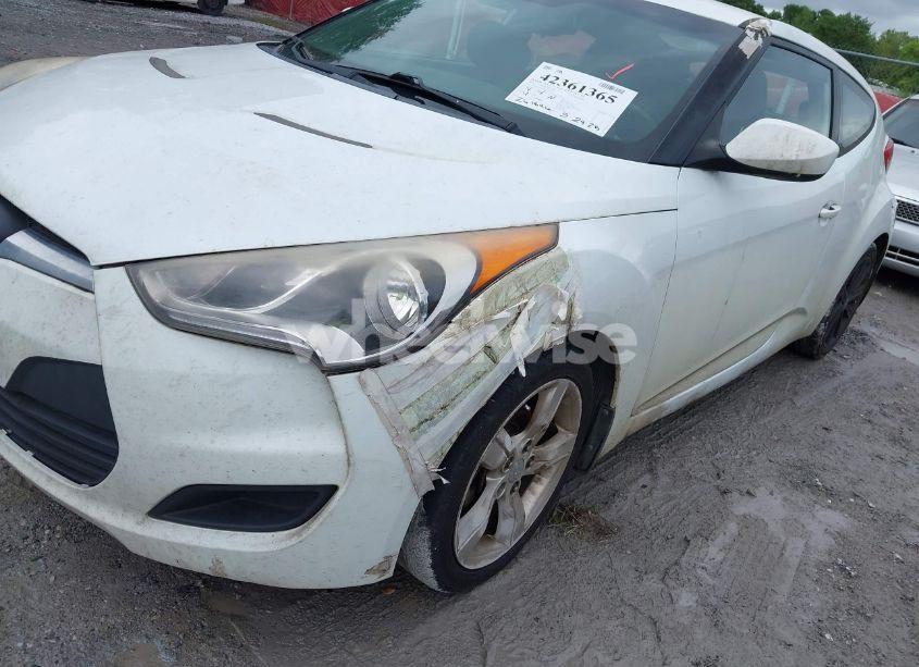 Photo 12 of 2013 Hyundai Veloster BASE W/BLACK (VIN KMHTC6AD9DU155259)