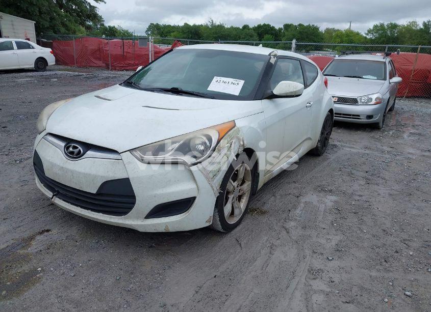 Photo 2 of 2013 Hyundai Veloster BASE W/BLACK (VIN KMHTC6AD9DU155259)