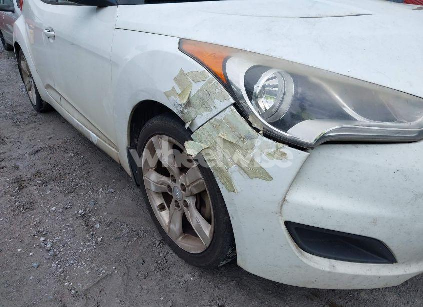 Photo 6 of 2013 Hyundai Veloster BASE W/BLACK (VIN KMHTC6AD9DU155259)