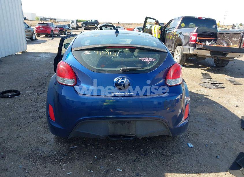 Photo 16 of 2016 Hyundai Veloster (VIN KMHTC6AD9GU303186)