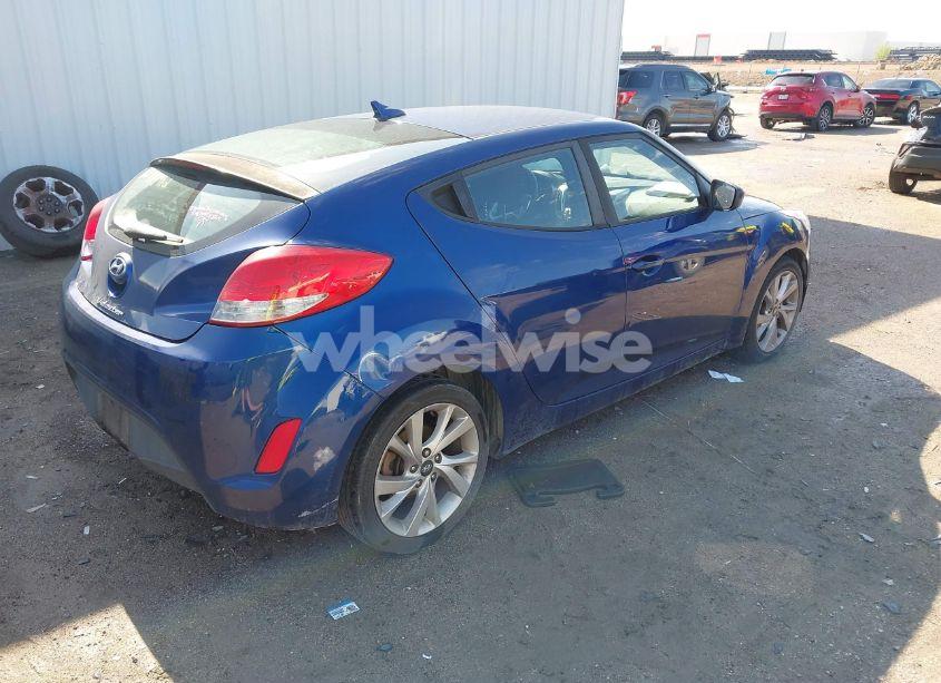 Photo 4 of 2016 Hyundai Veloster (VIN KMHTC6AD9GU303186)