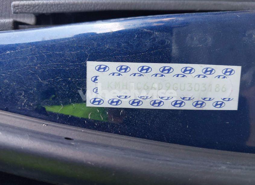 Photo 9 of 2016 Hyundai Veloster (VIN KMHTC6AD9GU303186)