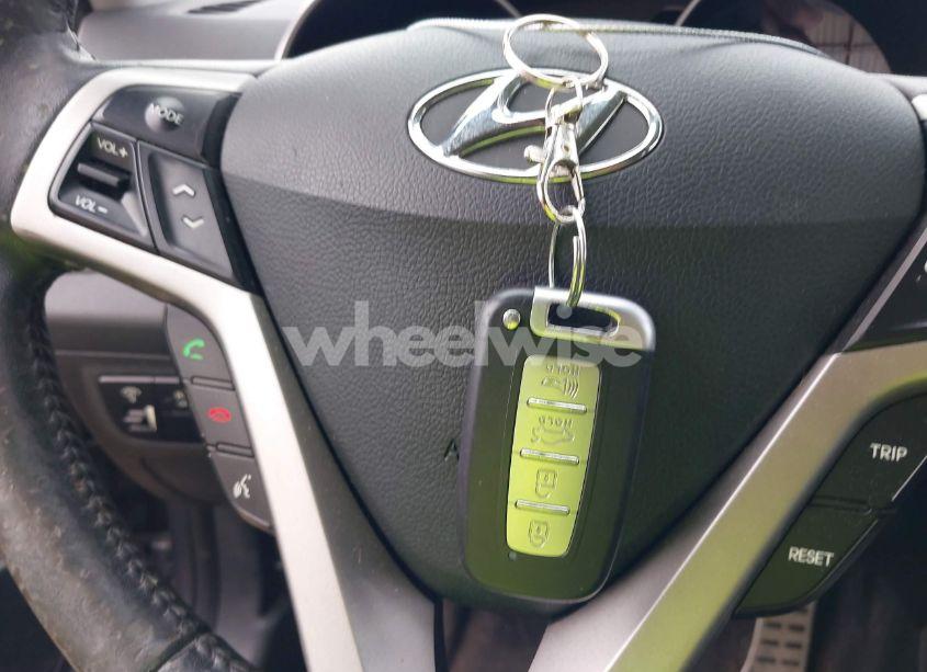 Photo 11 of 2012 Hyundai Veloster BASE W/BLACK (VIN KMHTC6ADXCU030284)