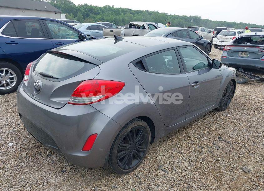 Photo 4 of 2012 Hyundai Veloster BASE W/BLACK (VIN KMHTC6ADXCU030284)