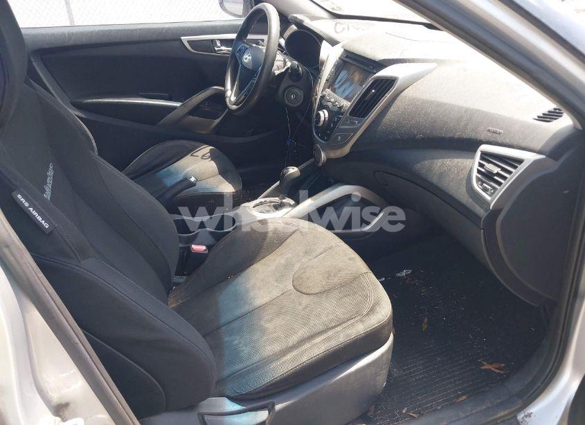 Photo 5 of 2012 Hyundai Veloster BASE W/BLACK (VIN KMHTC6ADXCU049918)