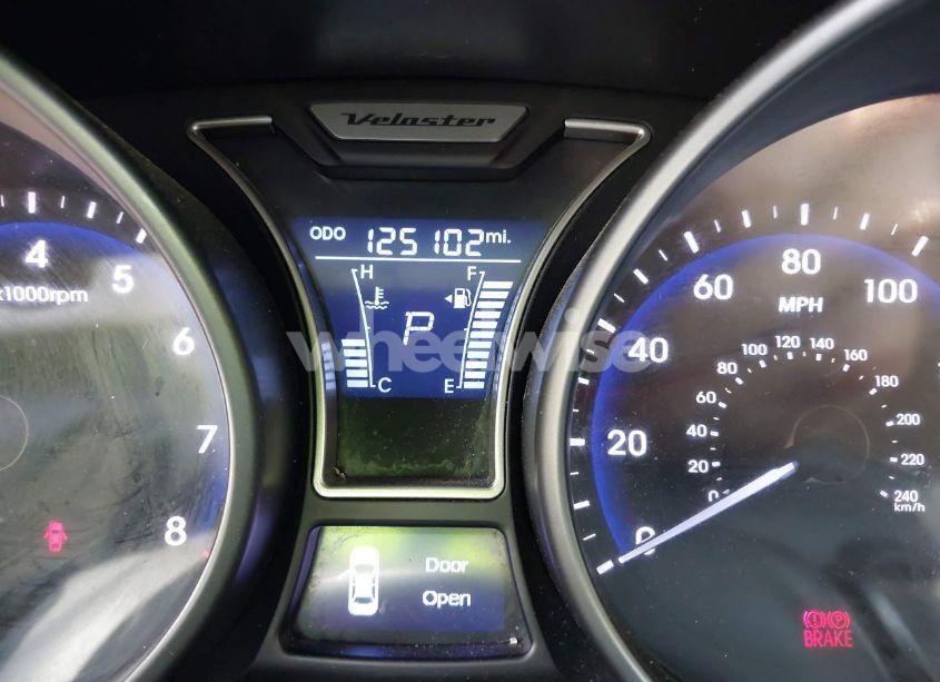 Photo 16 of 2013 Hyundai Veloster TURBO W/BLUE (VIN KMHTC6AE0DU137922)