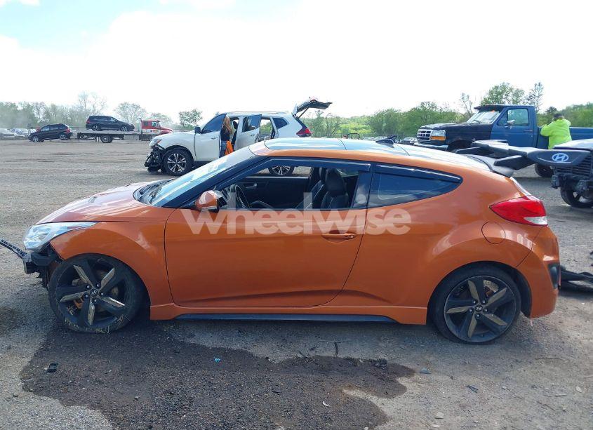 Photo 14 of 2013 Hyundai Veloster TURBO W/BLACK (VIN KMHTC6AE1DU101236)