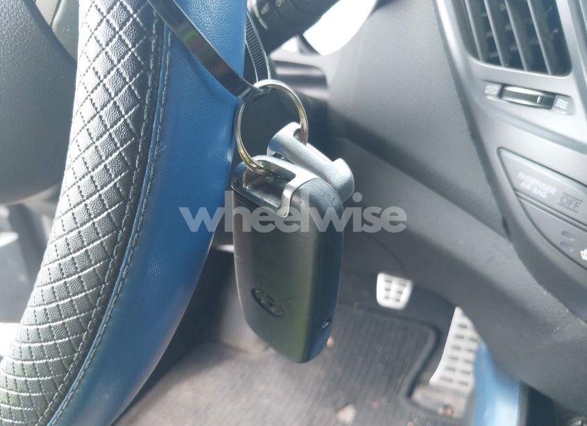 Photo 11 of 2013 Hyundai Veloster TURBO W/BLUE (VIN KMHTC6AE1DU177023)