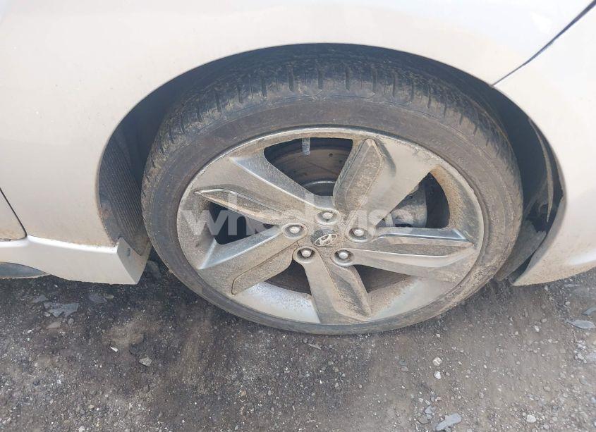 Photo 12 of 2013 Hyundai Veloster TURBO W/BLUE (VIN KMHTC6AE1DU177023)