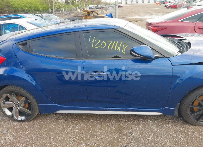 Photo 12 of 2015 Hyundai Veloster TURBO (VIN KMHTC6AE1FU241662)
