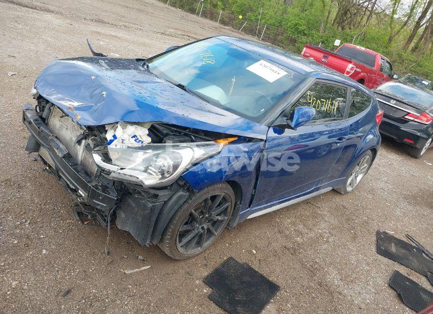 Photo 2 of 2015 Hyundai Veloster TURBO (VIN KMHTC6AE1FU241662)
